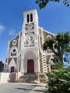 Le-Champ-Saint-Père église