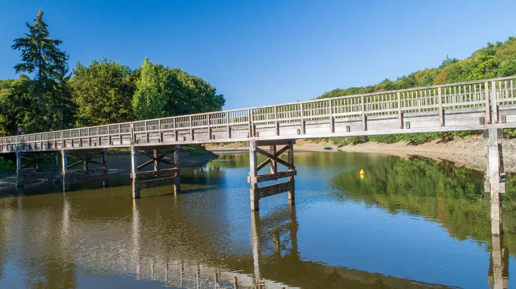Lac de finfarine &agrave; Poiroux - @Horizon Vertical