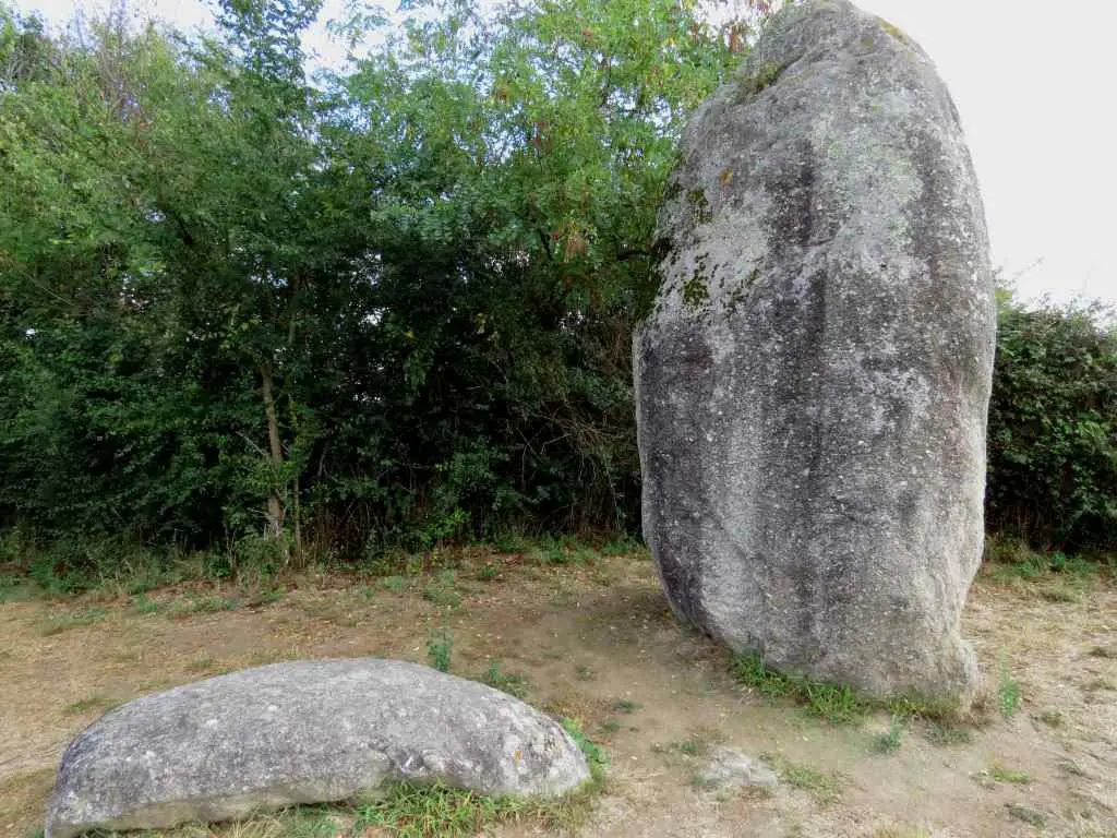 Menhir Boili&egrave;re Avrill&eacute;