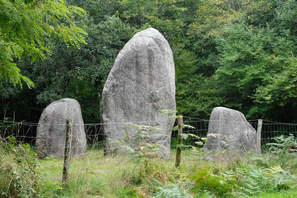 Menhir de la Pierre &agrave; Avrill&eacute; en Vend&eacute;e Grand Littoral