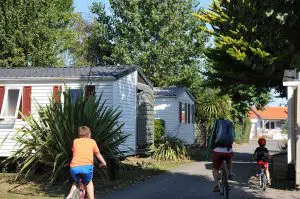 Camping de Talmont Saint Hilaire proche de la plage du Veillon et des pistes cyclables