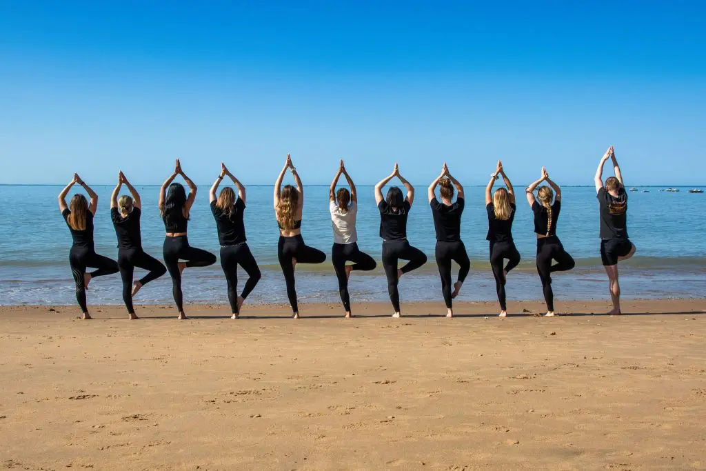 cours-yoga-avec-axelle-credit-photo-SO'LN-Photographie