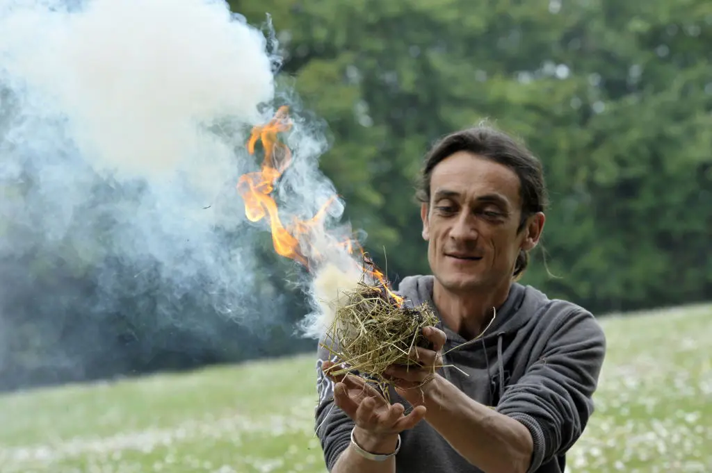 prehistoire-feu-saint-hilaire-la-foret