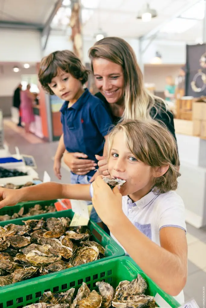 marche_talmont_huitres_enfant_sbourcier marche_talmont_huitres_enfant_sbourcier