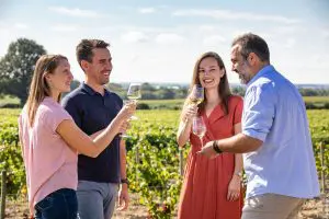 Vignoble_Mourat_degustation_vin_amis_Mareuil_sur_Lay-simon-bourcier