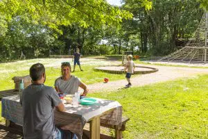 aire-de-jeux-saint-vincent-sur-graon-credit-photo-simon-bourcier