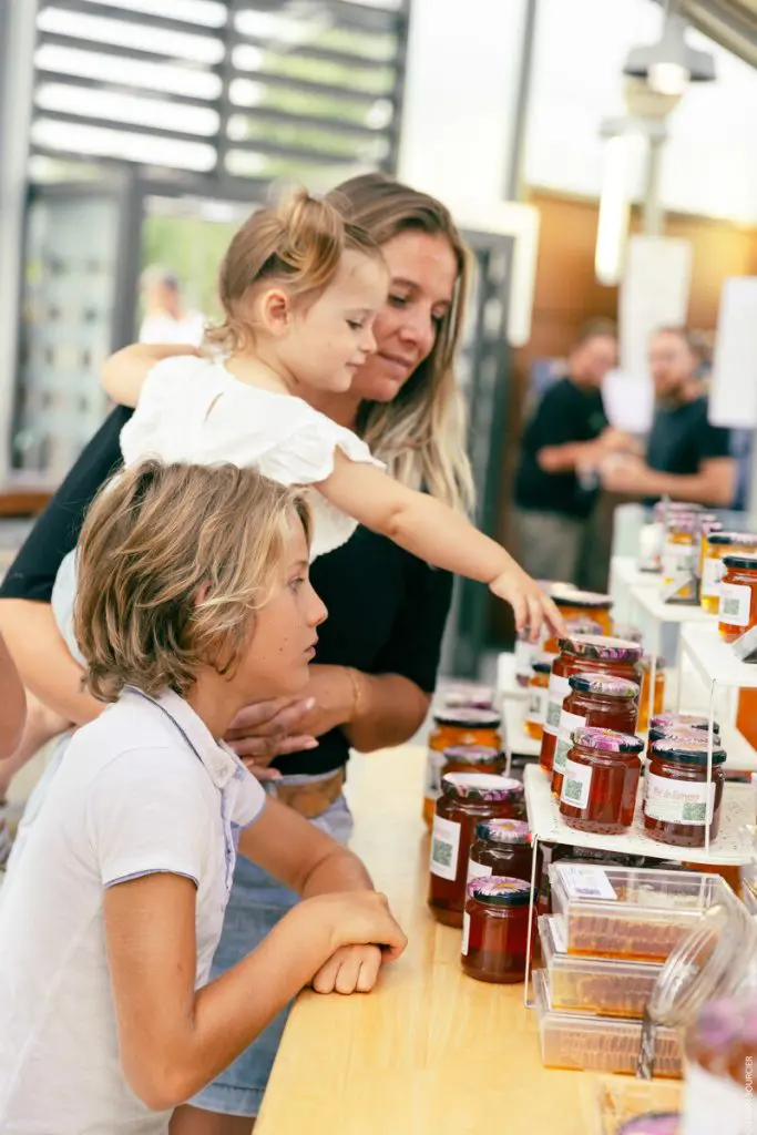 marche_talmont_miel_famille_1_sbourcier