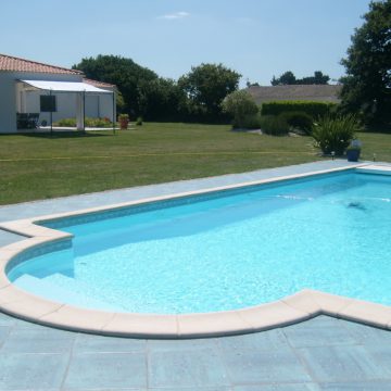 Location gîte Neau Piscine extérieure