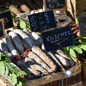 Marché d'Angles - Crédit Photo© Office de Tourisme Destination Vendée Grand Littoral