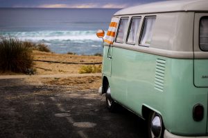 Camping-car devant la mer