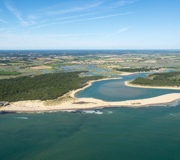 Vue aérienne de la plage du Veillon - ©V. Joncheray