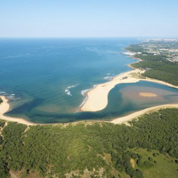 Vue aérienne de la plage du Veillon - ©V. Joncheray