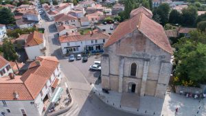 Eglise d'Angles vu du ciel - ©Horizon Vertical