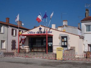 office-tourisme-avrille-destination-vendee-grand-littoral-extérieur