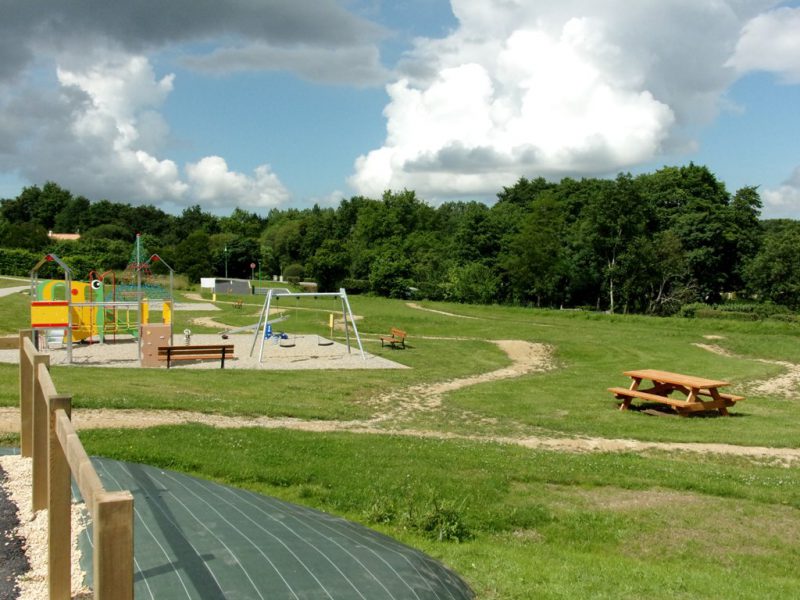 Aire de jeux Saint-Avaugourd-des-Landes