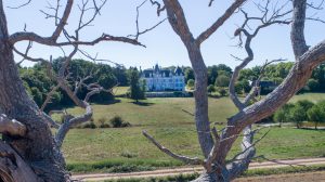 Chateau de la Benatonnière à Grosbreuil est un bâtiment privé - ©Horizon Vertical