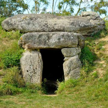 Dolmen de la sulette à Saint-Hilaire-la-Foret