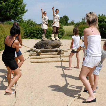 Saint-Hilaire-la-Foret, le Cairn jeu en famille