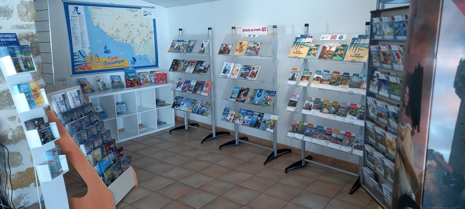 Bureau_de_tourisme_Avrillé_4