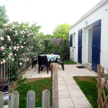 location-alycon-saint-vincent-sur-jard-terrasse location-alycon-saint-vincent-sur-jard-terrasse
