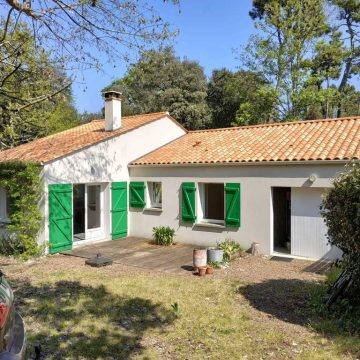 location-vacances-longeville-mer-raynaud-loiseau-maison-pinede location-vacances-longeville-mer-raynaud-loiseau-maison-pinede