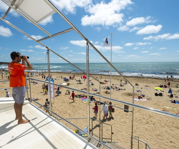 plage-veillon-surveillance-credit-photo-alexandre-lamoureux plage-veillon-surveillance-credit-photo-alexandre-lamoureux